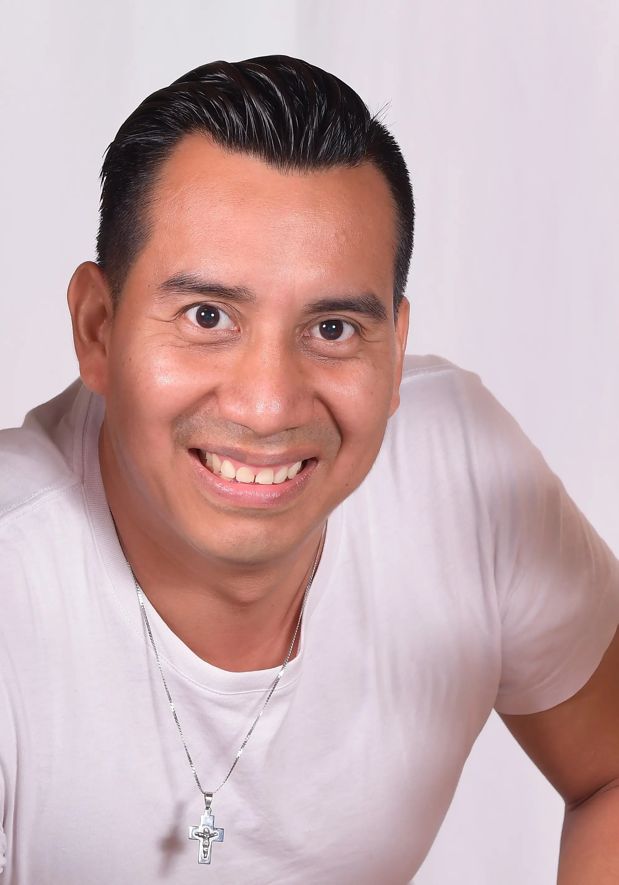 Retrato de Richard Ayón Pérez, desarrollador web y apps en Guayaquil